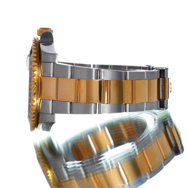 Rolex GMT Master II 116713 LN Image 2